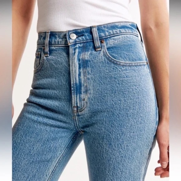 Abercrombie & Fitch The 90s Relaxed Jean High rise jeans Medium Wash 31 - Picture 3 of 9